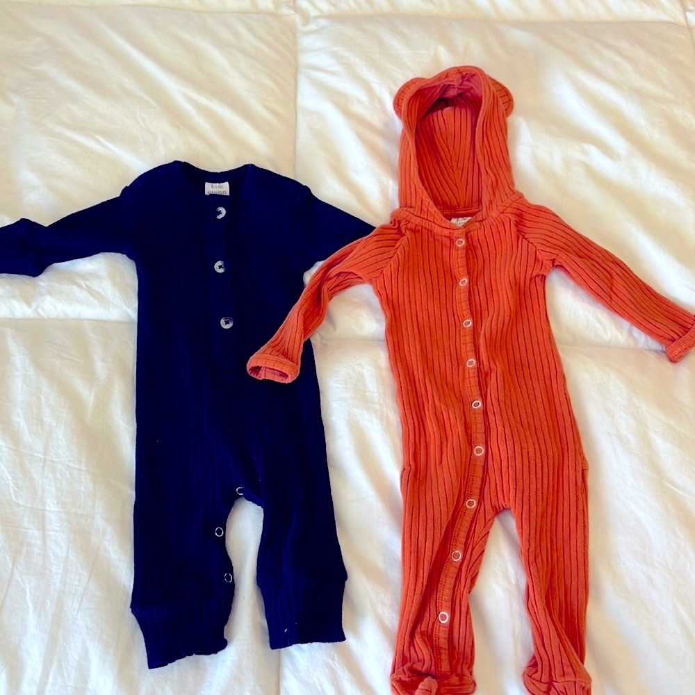 Kate Quinn organic ribbed stretchy bundle.